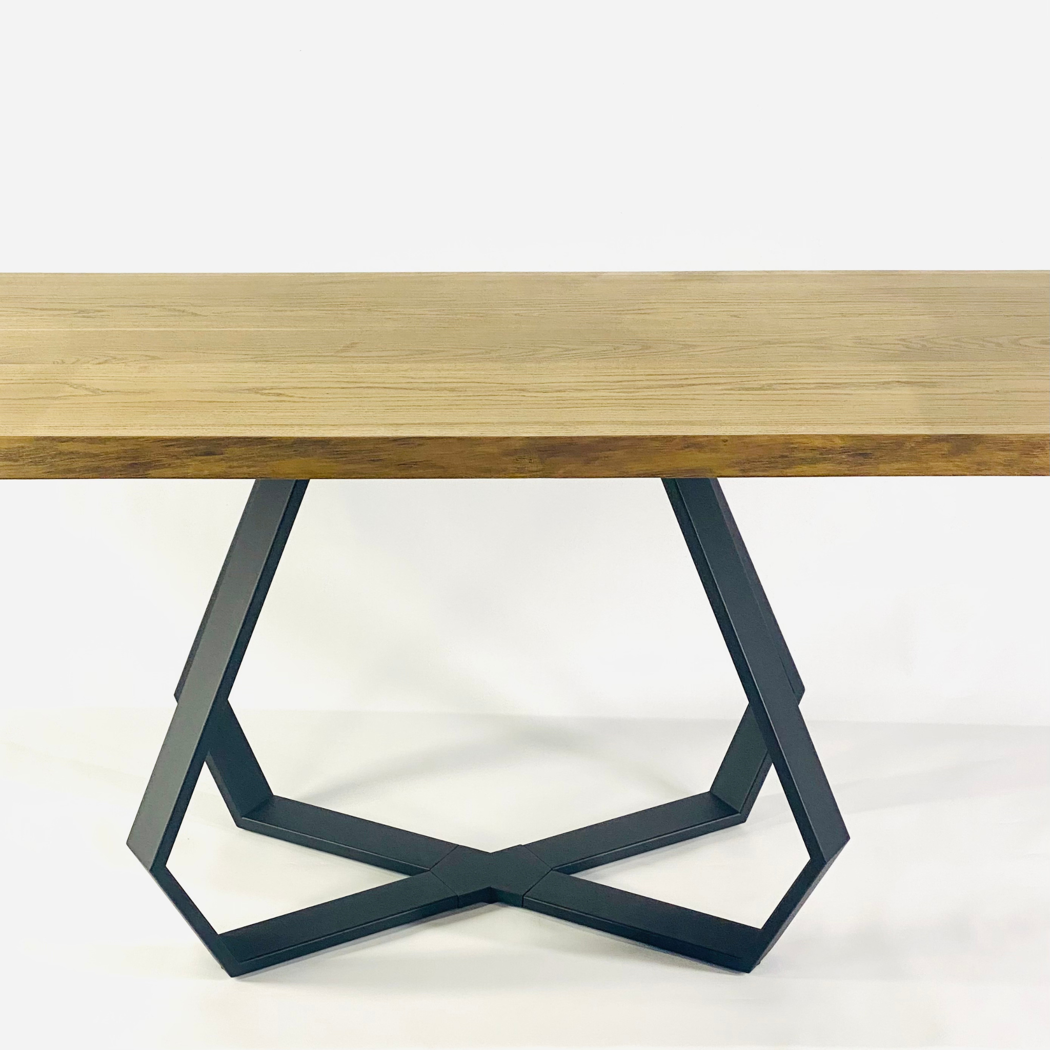 Galda Pamatne - OVAL