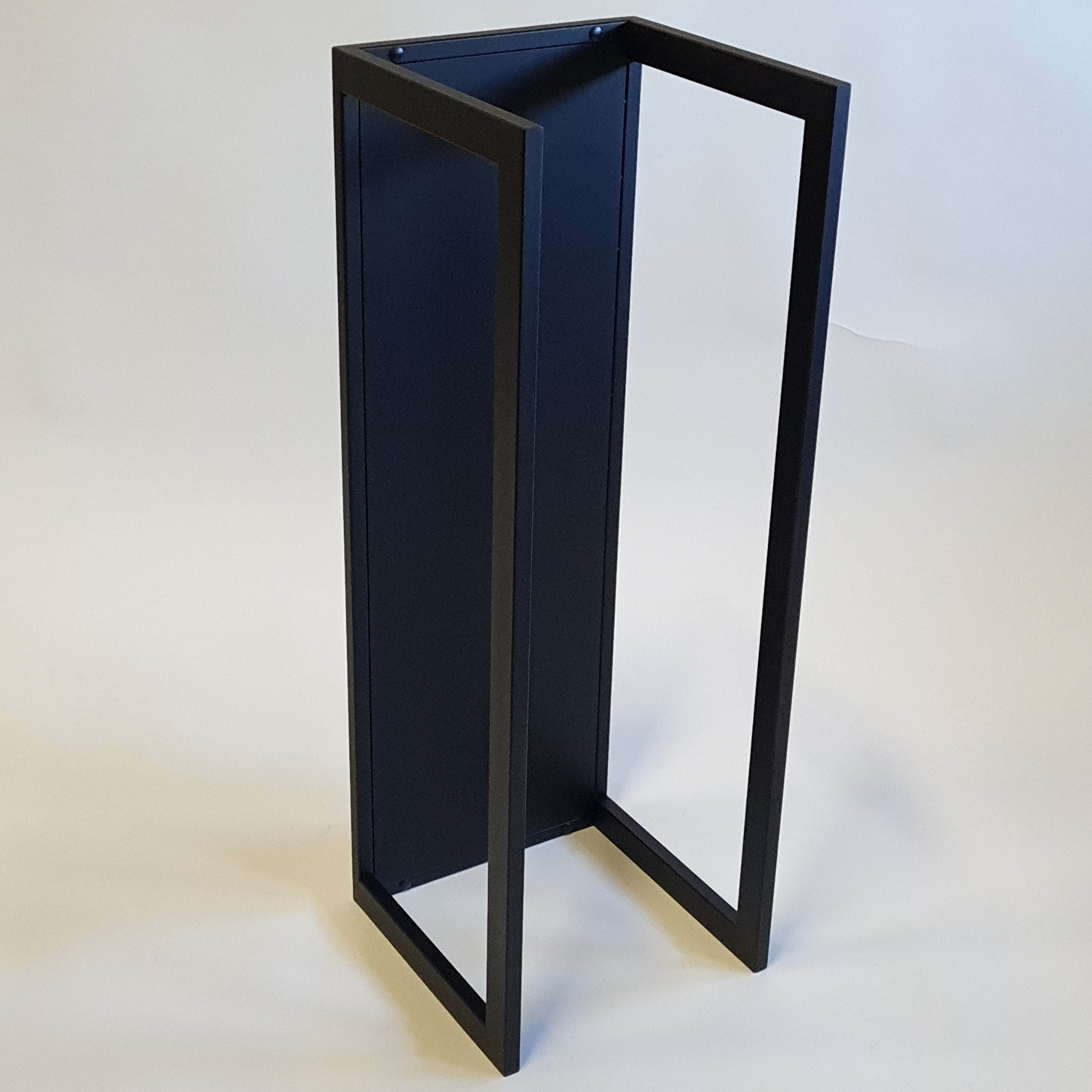 Vertikāls Tērauda malkas plaukts